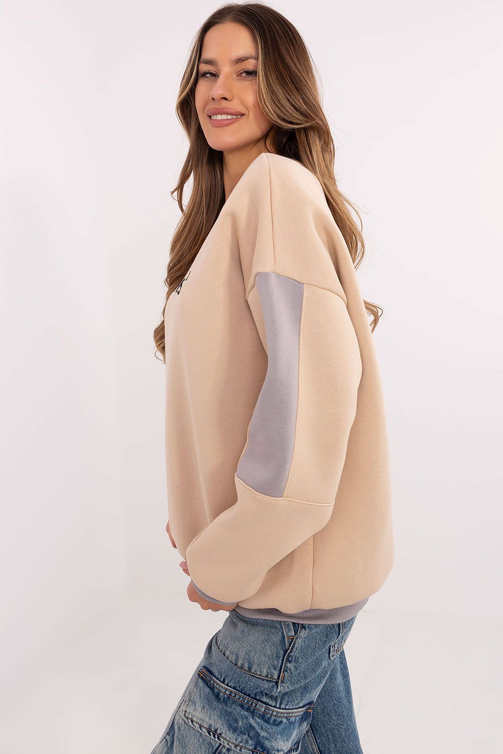 Sweatshirt model 206137 My Red Lips 